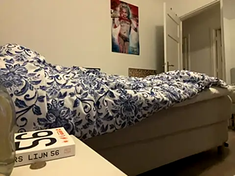 Snapshot of HotInMyAss chatting on December 2025 05:19:02 PM HotInMyAss online show from December 2025 05:19:02 PM