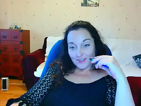 Alice3694 online show from May 2026 06:41:02 AM