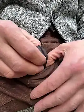 Snapshot of Hideen-real-face chatting on February 2026 04:54:01 AM Hideen-real-face online show from February 2026 04:54:01 AM