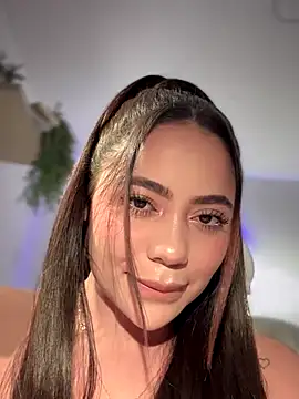 Snapshot of Aryrosee chatting on November 2025 05:45:02 PM Aryrosee online show from November 2025 05:45:02 PM