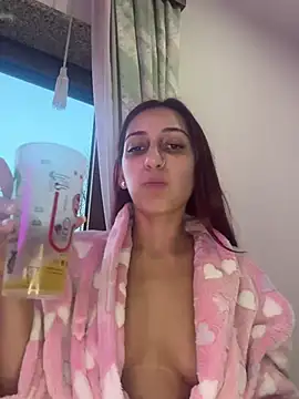 Snapshot of julialupato1606 chatting on January 2025 05:53:01 PM julialupato1606 online show from January 2025 05:53:01 PM