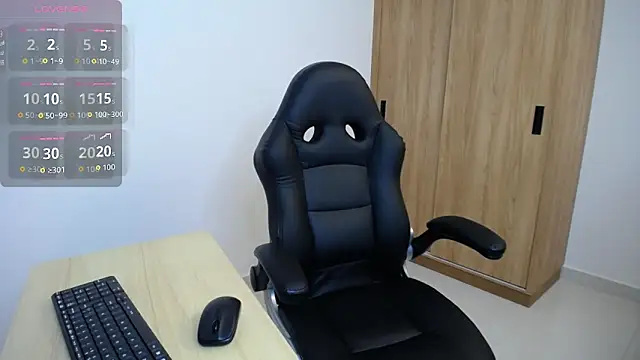 karoll marquez online show from March 2026 04:02:02 PM