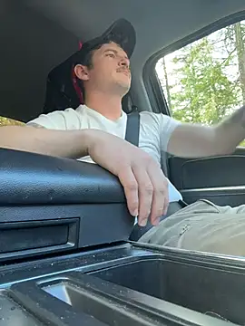 skittlez82 online show from November 2025 07:16:02 PM