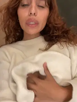 Katee Jones online show from December 2025 11:01:02 PM