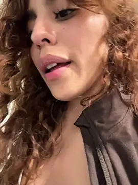 Katee Jones online show from February 2026 09:10:02 PM