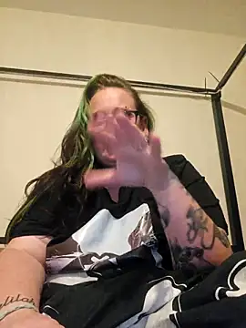 Bunny Cummings online show from September 2025 11:37:01 PM