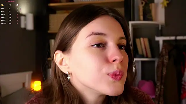 Snapshot of DarylBarks chatting on September 2025 01:09:01 AM DarylBarks online show from September 2025 01:09:01 AM