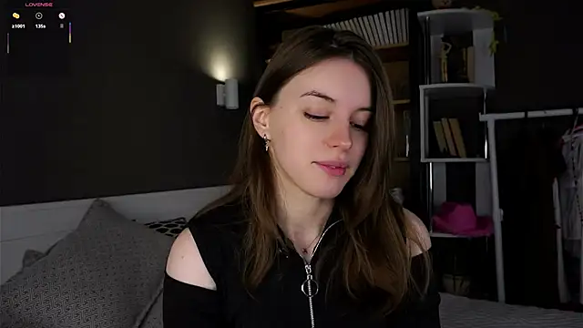 Snapshot of DarylBarks chatting on September 2025 01:10:01 AM DarylBarks online show from September 2025 01:10:01 AM