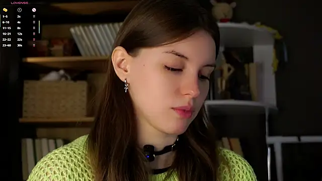 Snapshot of DarylBarks chatting on October 2025 01:04:02 AM DarylBarks online show from October 2025 01:04:02 AM