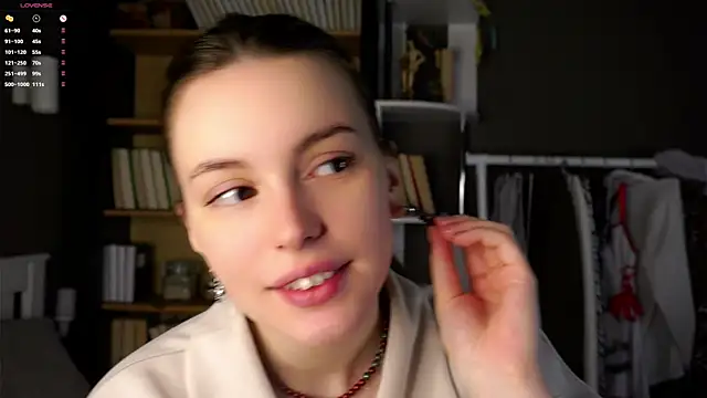 Snapshot of DarylBarks chatting on October 2025 01:06:01 AM DarylBarks online show from October 2025 01:06:01 AM