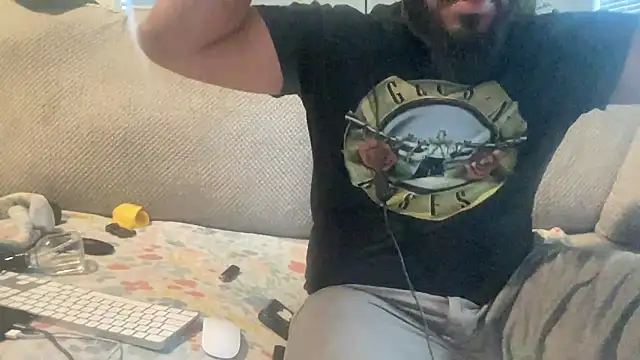 Snapshot of Bbcfun44 chatting on December 2024 08:37:01 PM Bbcfun44 online show from December 2024 08:37:01 PM