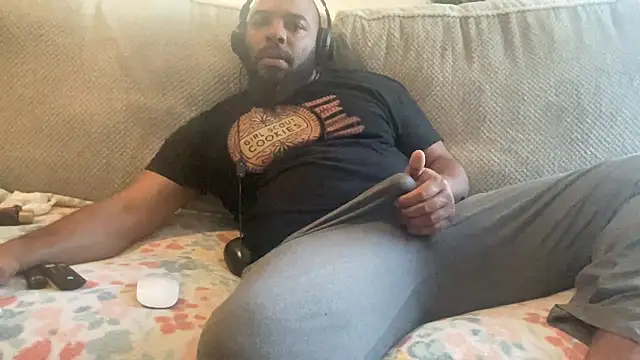 Snapshot of Bbcfun44 chatting on January 2025 08:10:01 PM Bbcfun44 online show from January 2025 08:10:01 PM