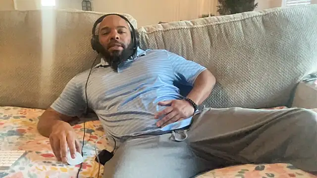 Snapshot of Bbcfun44 chatting on January 2025 03:22:01 PM Bbcfun44 online show from January 2025 03:22:01 PM