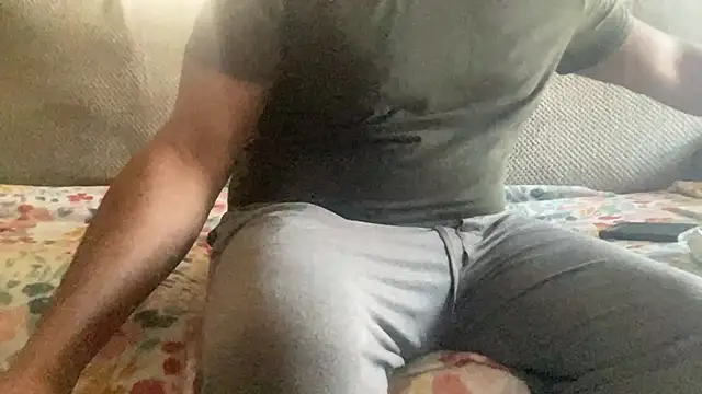 Snapshot of Bbcfun44 chatting on February 2025 09:26:02 PM Bbcfun44 online show from February 2025 09:26:02 PM