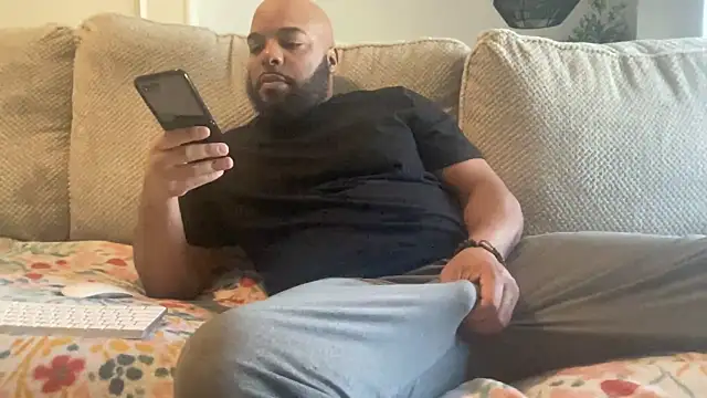 Snapshot of Bbcfun44 chatting on February 2025 05:37:02 PM Bbcfun44 online show from February 2025 05:37:02 PM