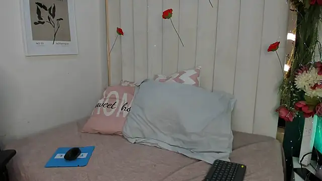 margot smith  online show from February 2026 12:38:02 PM