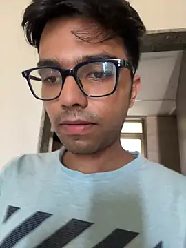 Snapshot of BoyzaraHatke chatting on May 2026 08:53:02 AM BoyzaraHatke online show from May 2026 08:53:02 AM