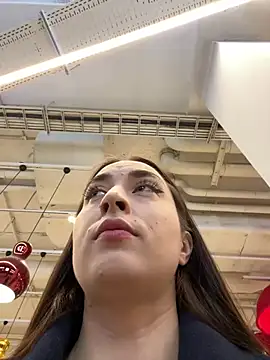 Holly Play online show from January 2025 09:13:02 AM