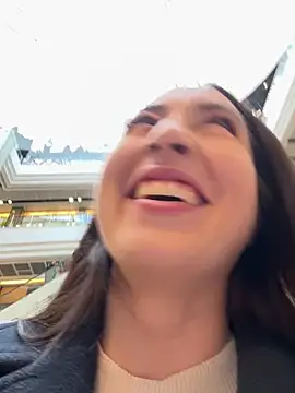 Holly Play online show from March 2025 12:06:02 PM