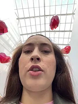 Holly Play online show from September 2025 09:20:01 AM