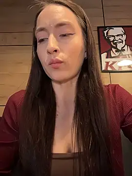 Holly Play online show from May 2026 07:59:02 AM