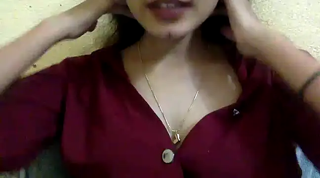 krati74 online show from December 2024 02:21:01 PM