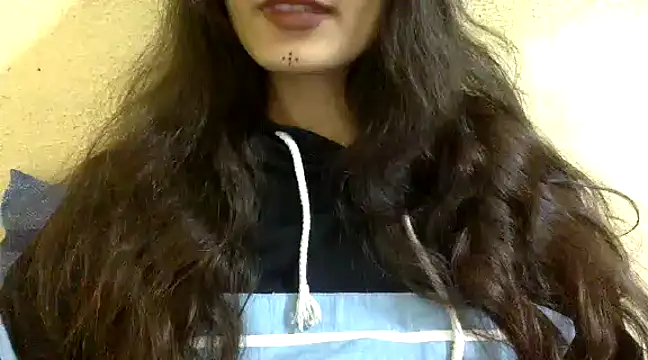 krati74 online show from January 2025 05:51:01 PM