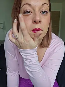 Chaudesquirt online show from January 2026 09:02:02 AM