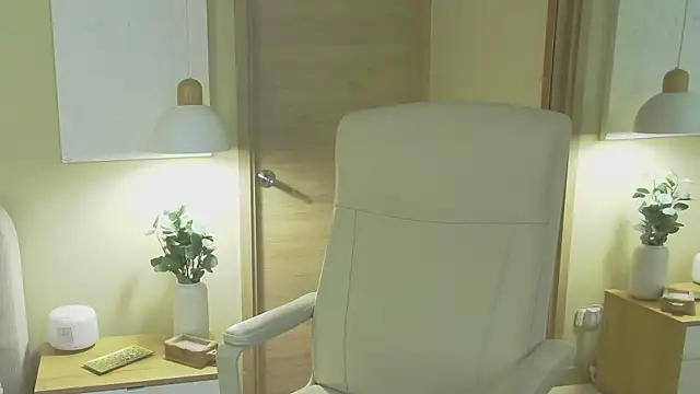 Alessia-miller  online show from March 2026 11:44:01 PM