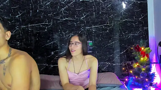 Snapshot of Couplehot__1 chatting on January 2025 03:50:02 AM Couplehot 1 online show from January 2025 03:50:02 AM