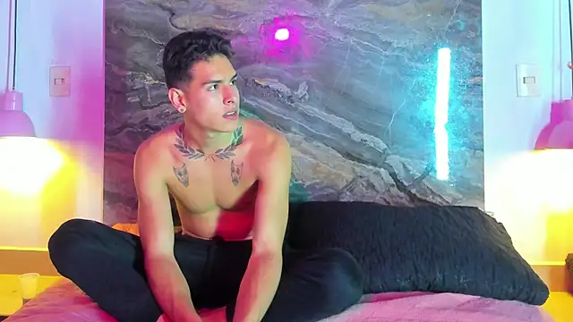 Snapshot of Couplehot__1 chatting on January 2025 04:12:01 AM Couplehot 1 online show from January 2025 04:12:01 AM