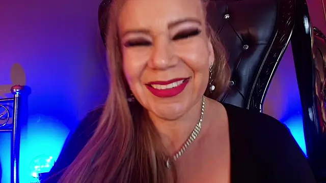 MelaniaKnauss online show from May 2026 08:06:02 PM
