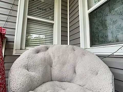 Snapshot of gingerbabe18 chatting on September 2025 04:52:02 PM gingerbabe18 online show from September 2025 04:52:02 PM