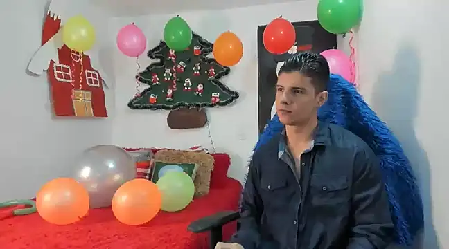 Snapshot of cory_okell chatting on December 2024 11:38:02 PM cory okell online show from December 2024 11:38:02 PM