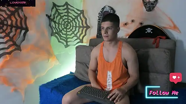 Snapshot of cory_okell chatting on October 2025 12:33:02 AM cory okell online show from October 2025 12:33:02 AM