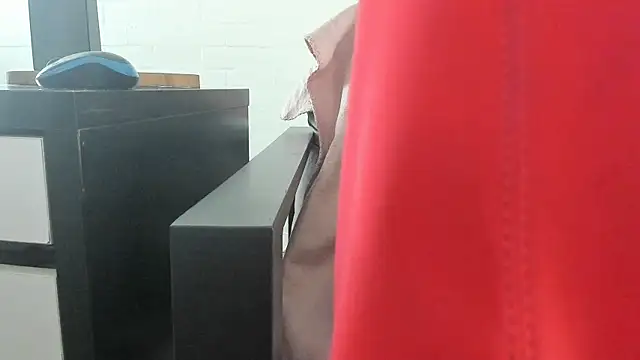 MendiPetite online show from February 2026 09:22:01 PM