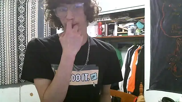 Snapshot of Batman333444 chatting on March 2025 09:32:02 PM Batman333444 online show from March 2025 09:32:02 PM