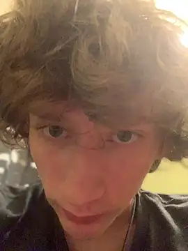 Snapshot of Batman333444 chatting on February 2026 07:56:02 PM Batman333444 online show from February 2026 07:56:02 PM