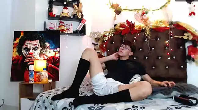 flowers18 online show from December 2024 08:58:02 PM