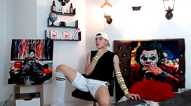 flowers18 online show from February 2025 10:25:01 PM