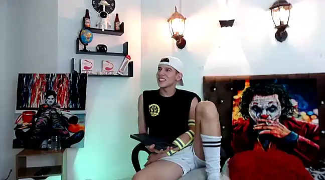 flowers18 online show from February 2025 01:30:02 AM