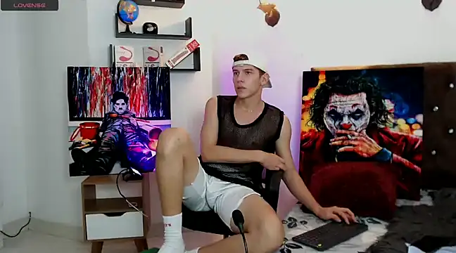 flowers18 online show from March 2025 12:34:02 AM