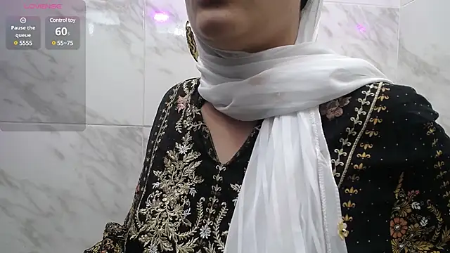 Snapshot of shantala_krisha chatting on February 2025 07:47:02 PM shantala krisha online show from February 2025 07:47:02 PM