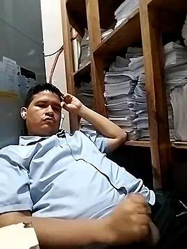 Whiper2024 online show from May 2026 06:25:01 PM