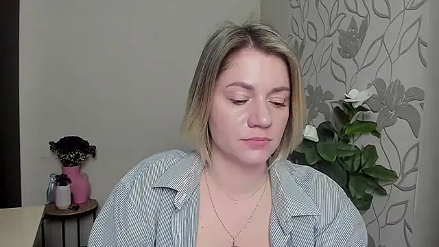 MariaSttone online show from March 2025 05:57:02 PM