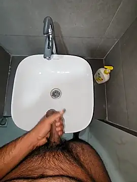 Snapshot of rahulGJ03 chatting on December 2024 06:39:02 PM rahulGJ03 online show from December 2024 06:39:02 PM