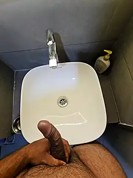 Snapshot of rahulGJ03 chatting on March 2025 08:00:01 PM rahulGJ03 online show from March 2025 08:00:01 PM