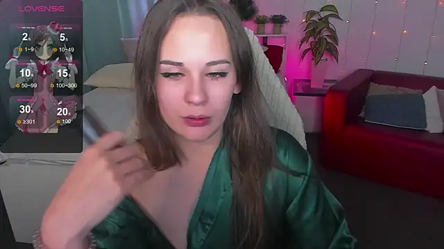 Snapshot of Makima_lee chatting on December 2024 01:32:02 PM Makima lee online show from December 2024 01:32:02 PM