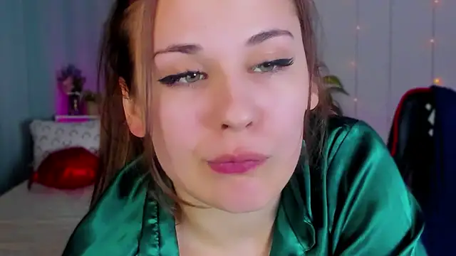 Snapshot of Makima_lee chatting on February 2025 04:47:01 PM Makima lee online show from February 2025 04:47:01 PM