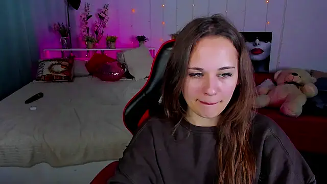 Snapshot of Makima_lee chatting on February 2025 07:52:02 PM Makima lee online show from February 2025 07:52:02 PM